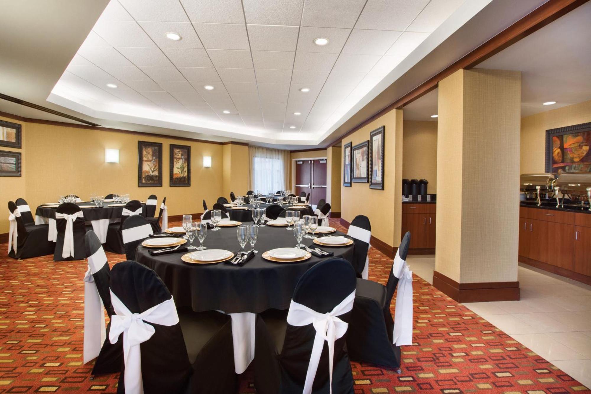 Courtyard By Marriott Oklahoma City Downtown Εξωτερικό φωτογραφία