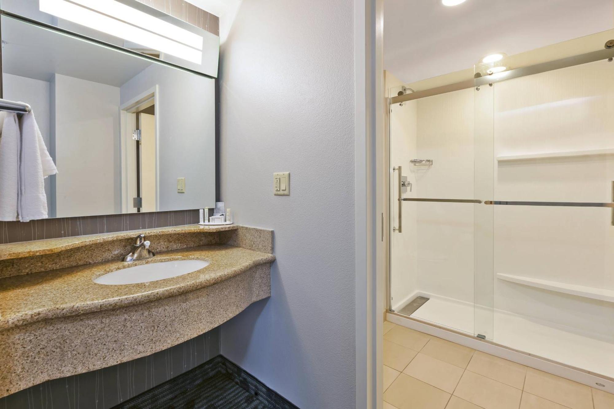 Courtyard By Marriott Oklahoma City Downtown Εξωτερικό φωτογραφία
